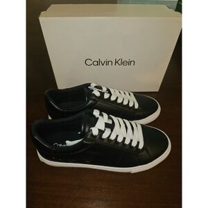 Calvin Klein Womens CAMZY White Casual And Fashion Sneakers Black 001 Size 8 M